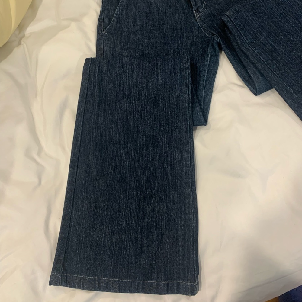 Jean - Picture 3 of 4